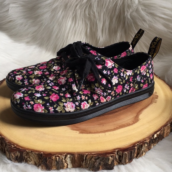 Dr. Martens Shoes - Dr. Martens floral sneakers